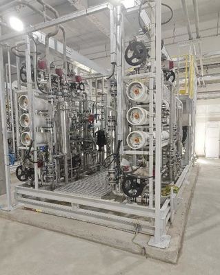 産業用 2 段階逆オスモースシステム 水質改善のためにスキードを設置